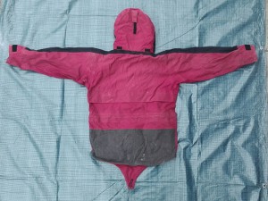 veste rouge dos tour du monde en 6.50 2009 2010